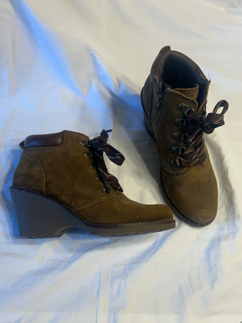 White Mountain ankle boots 7 1/2